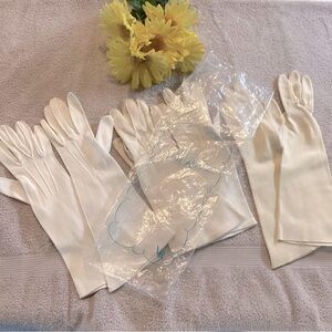Bundle Vintage 50s 60sVan Raalte s/m Cream Ivory, Ecru, White 3/4 Ladies Gloves